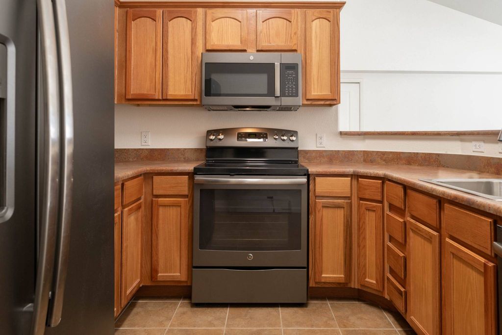 Detached House in New Castle, Garfield