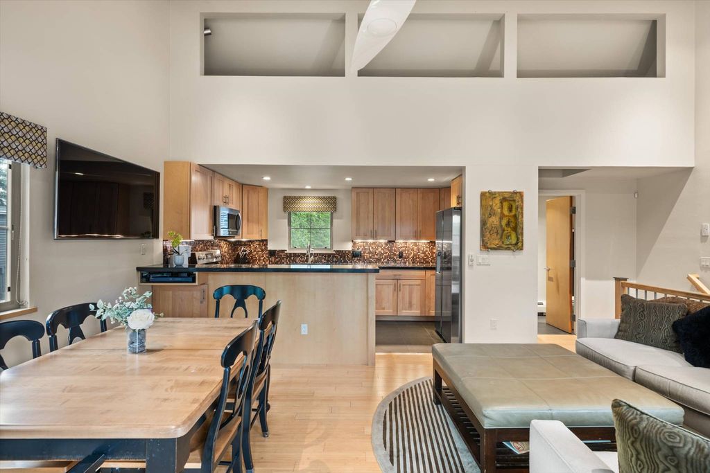 Duplex in Aspen, Pitkin County