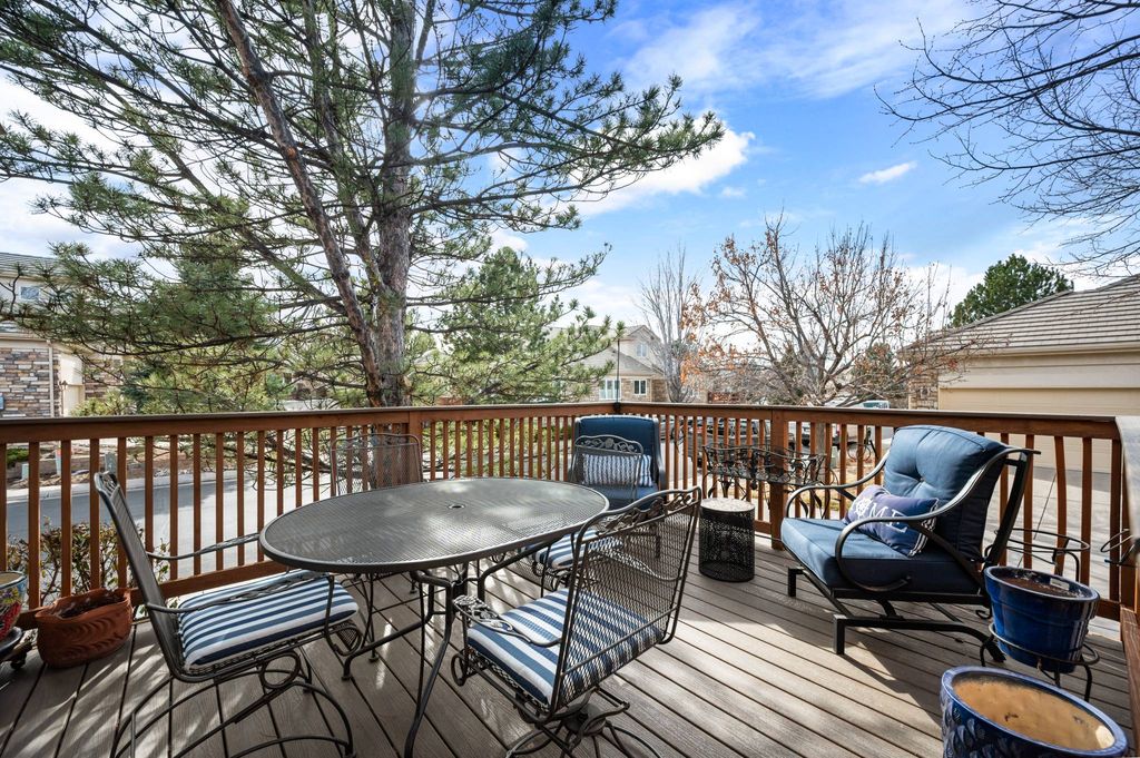 Townhouse in Aurora, Adams County