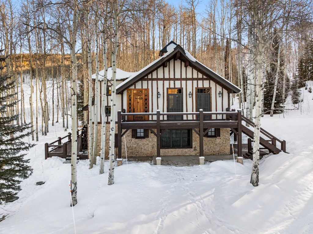 Luxury home in Crested Butte, Gunnison County