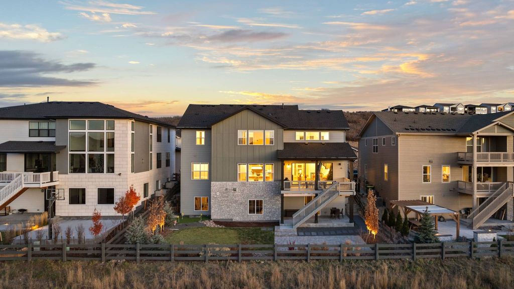 Detached House in Castle Pines, Douglas County
