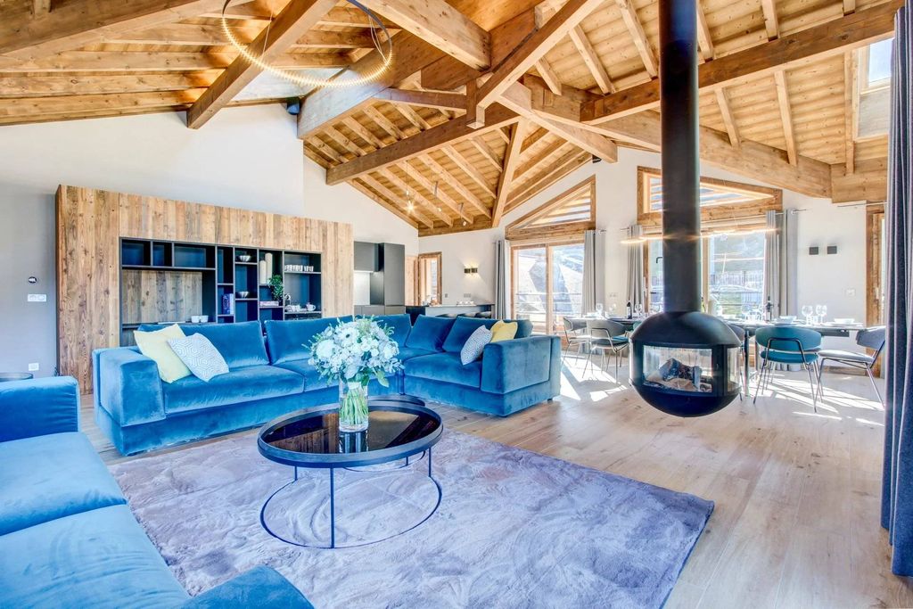 Modern Luxury Apartment with Open Views