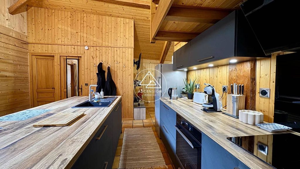 Luxury Home with Panoramic Mountain Views