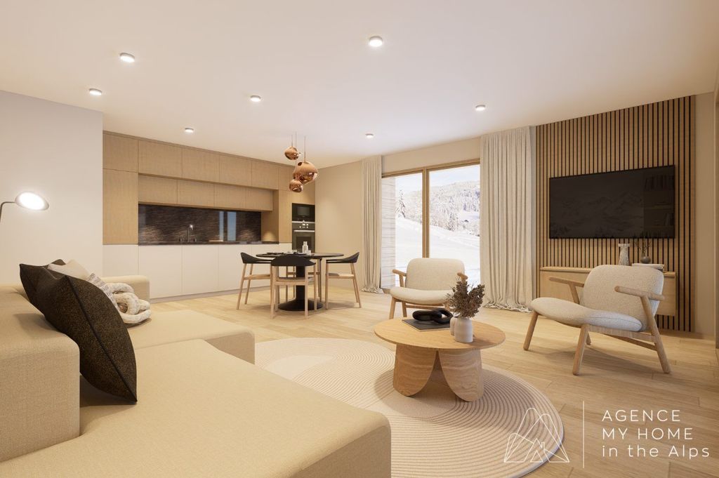 Ski-In/Ski-Out Chalet with Mountain Views