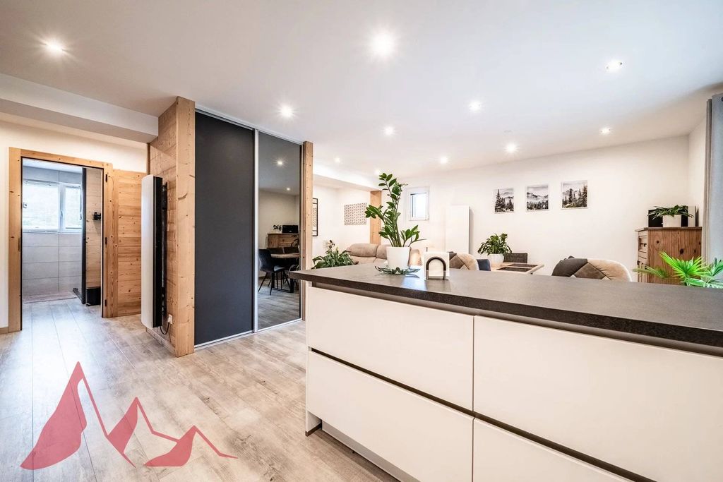 Ski-In/Ski-Out Chalet with Mountain Views