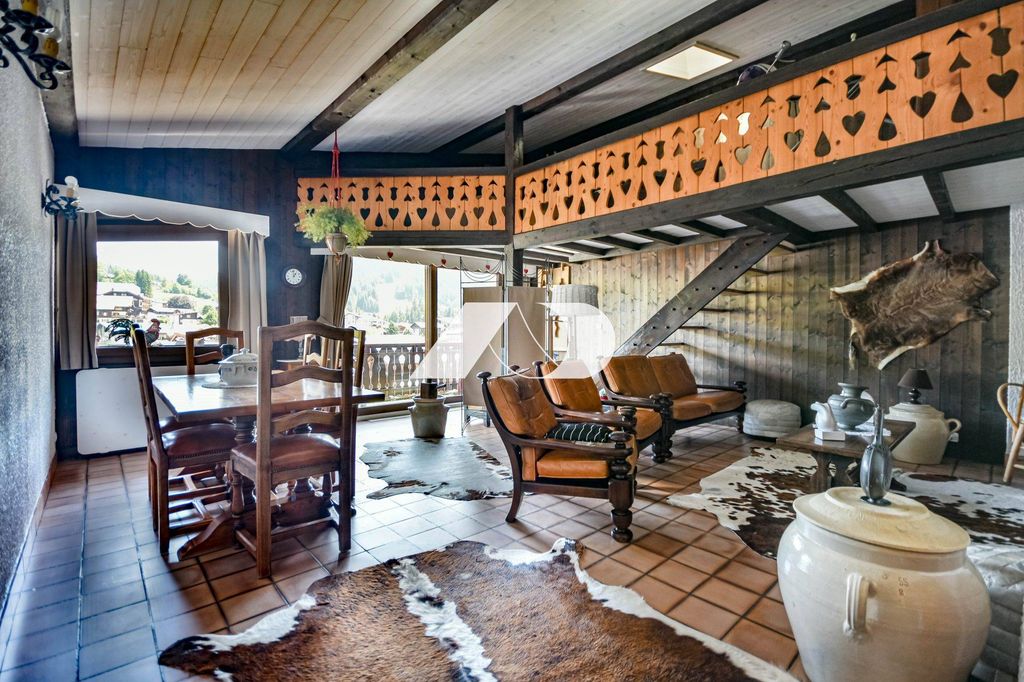 Ski-In/Ski-Out Chalet with Mountain Views