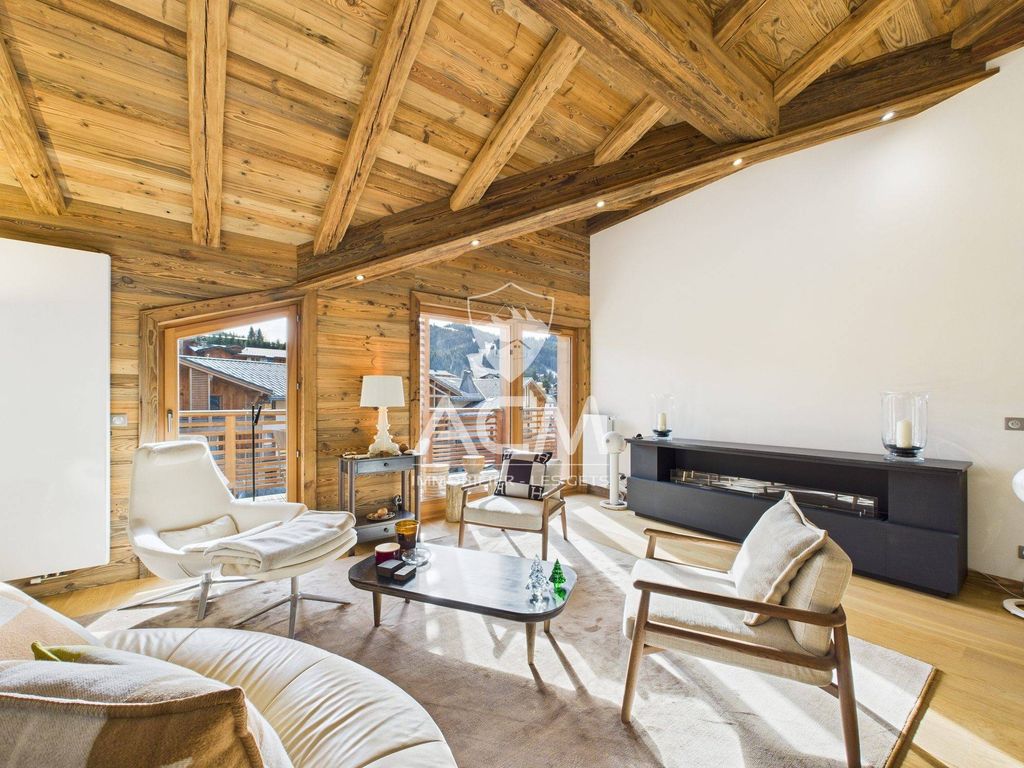 Ski-In/Ski-Out Chalet with Mountain Views