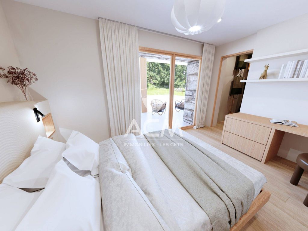 Ski-In/Ski-Out Chalet with Mountain Views