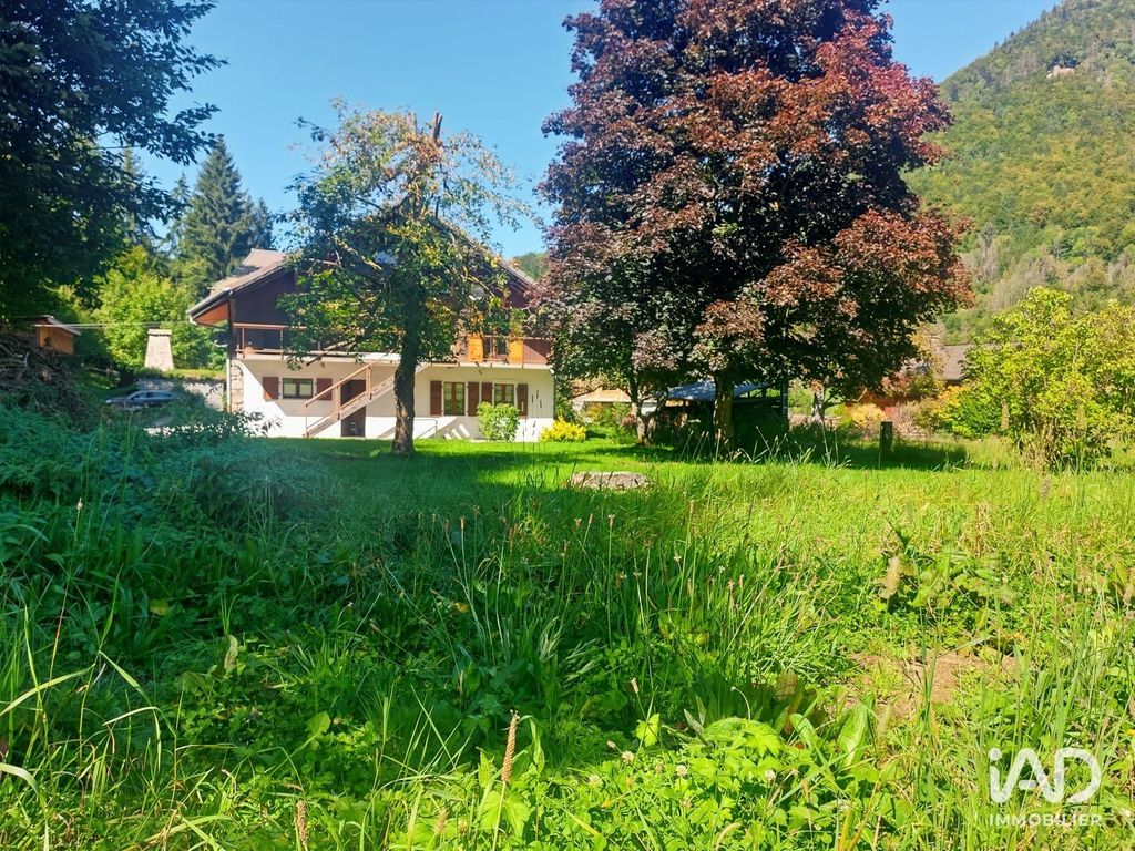 Luxury Chalet with Open Views