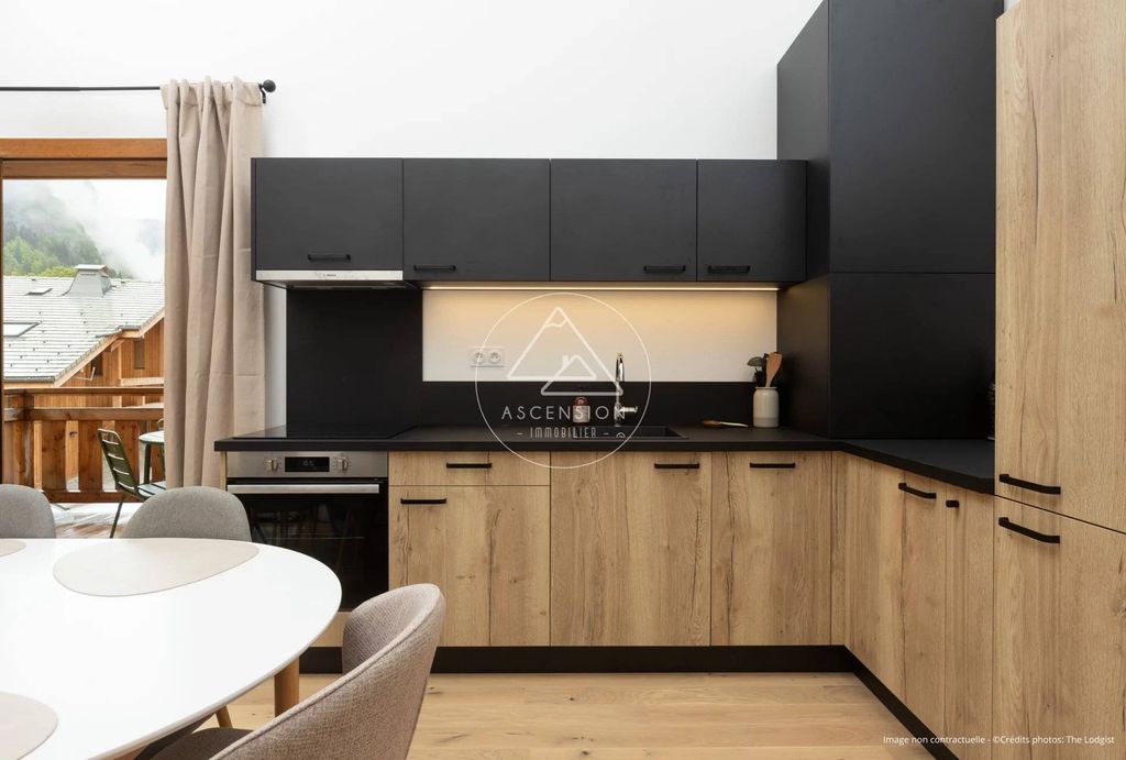 Ski-In/Ski-Out Chalet with Mountain Views