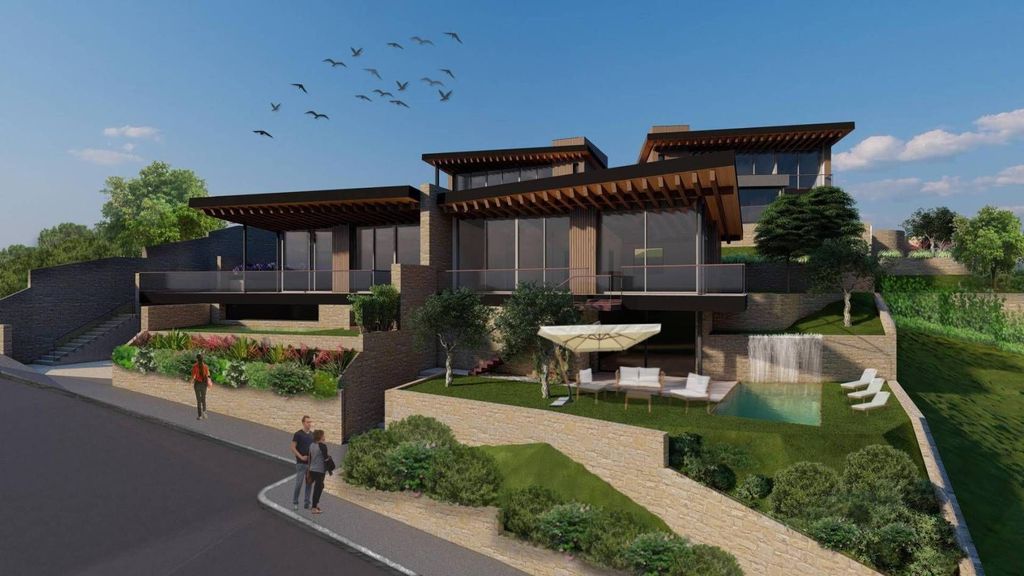 Luxury Villa with Open Views