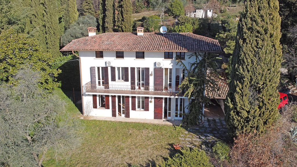 Luxury Home with Lake Views