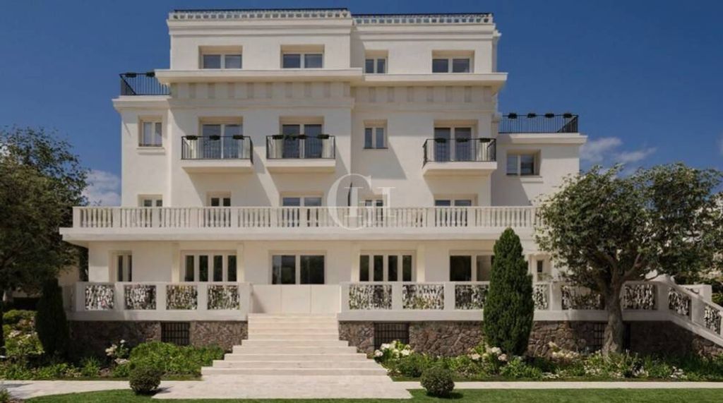 Luxury Home with Lake Views