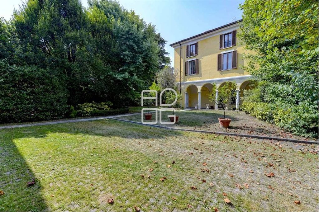 Luxury Home with Lake Views