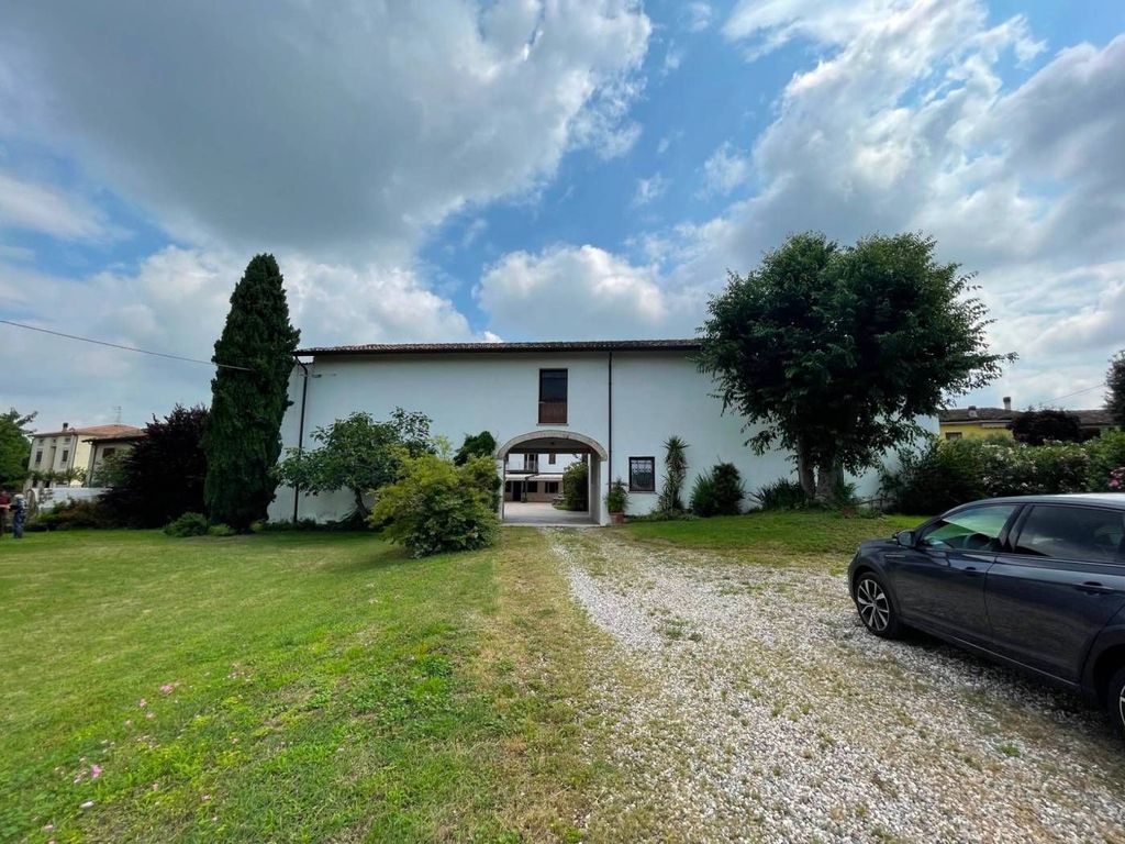 Exclusive Luxury Property with Scenic Views