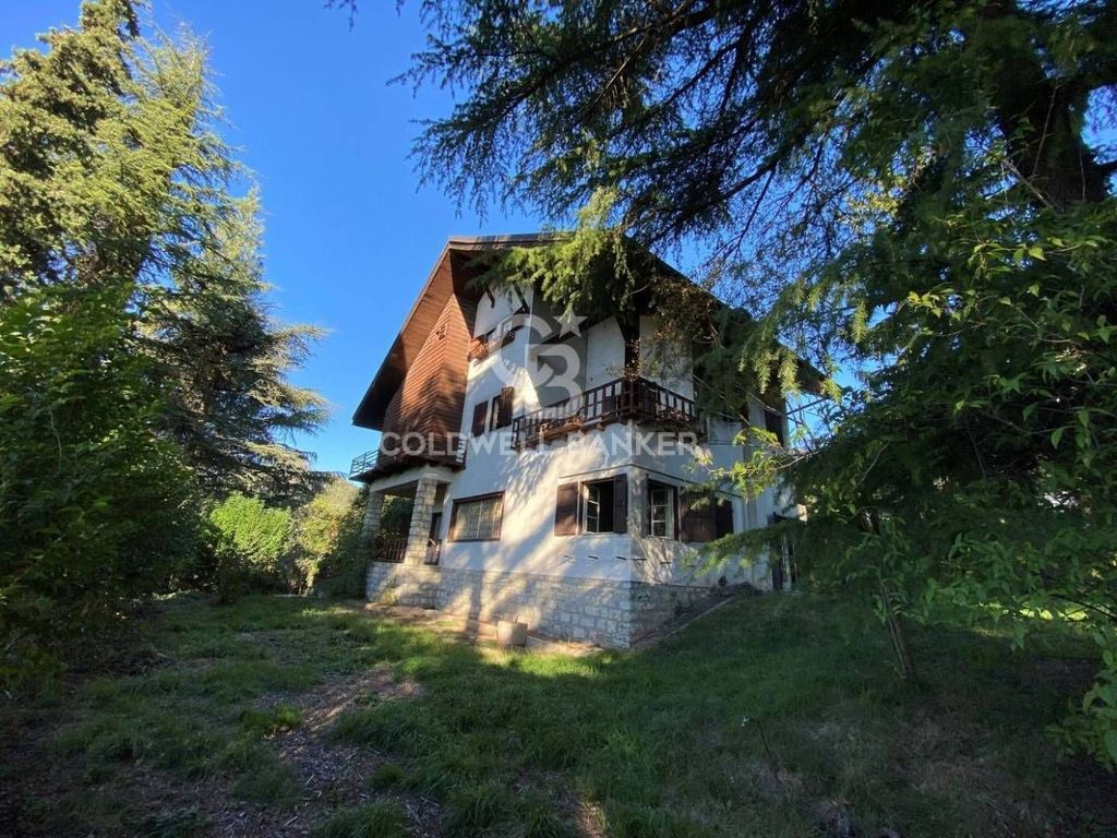 Luxury Home with Lake Views