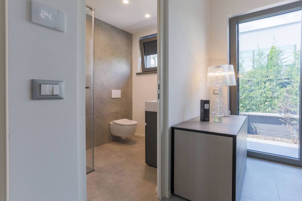 Luxury Home with Lake Views